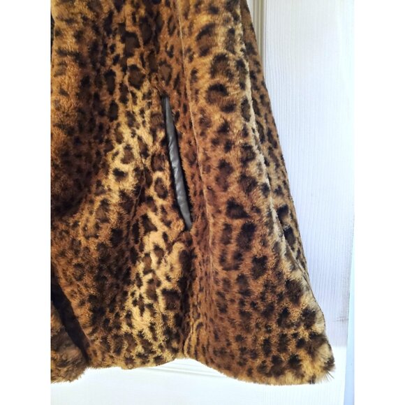 REVERSIBLE WOMENS VEST COAT JACKET FAUX FUR NWOT - Picture 3 of 8